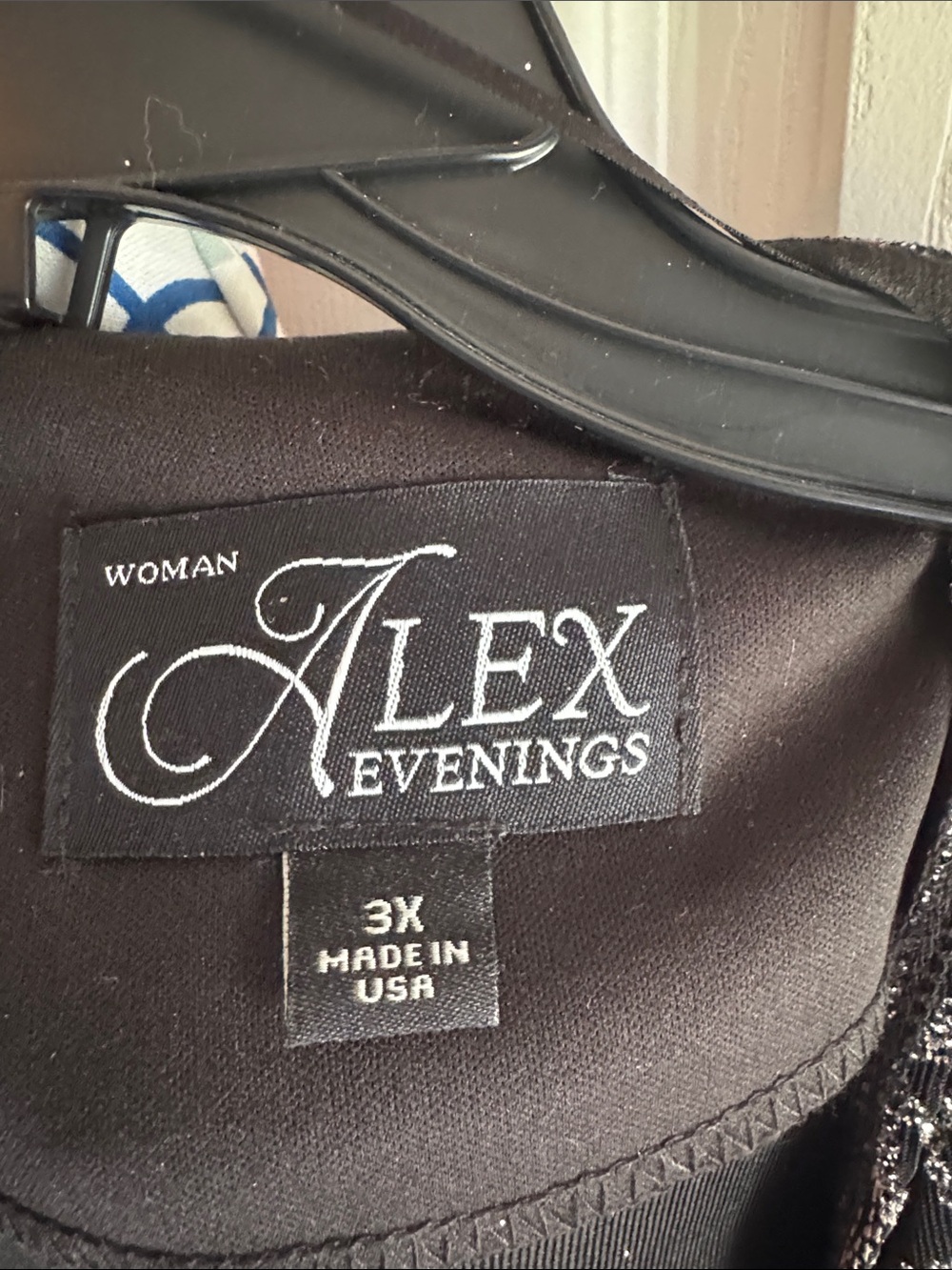 Alex Evenings Black Jacket and Camisole with Silver Leaf Pattern - Picture 4 of 4